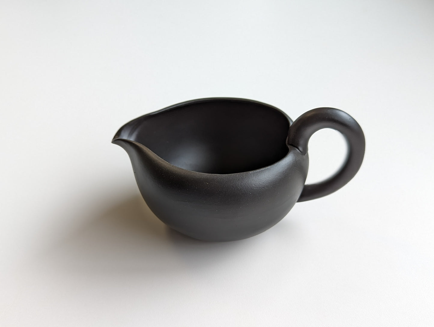 Yuzamashi  (water cooler) Tokoname stone ware by Takasuke (black, about 200ml)