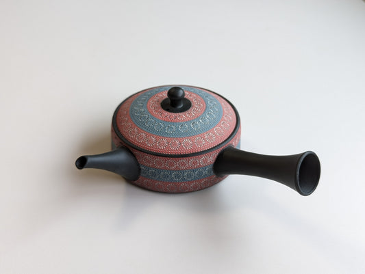 Flat teapot ("Hiragata Kyūsu") by Teruyuki Isobe, Flower stamp (pink & blue), 270ml, Right-handed